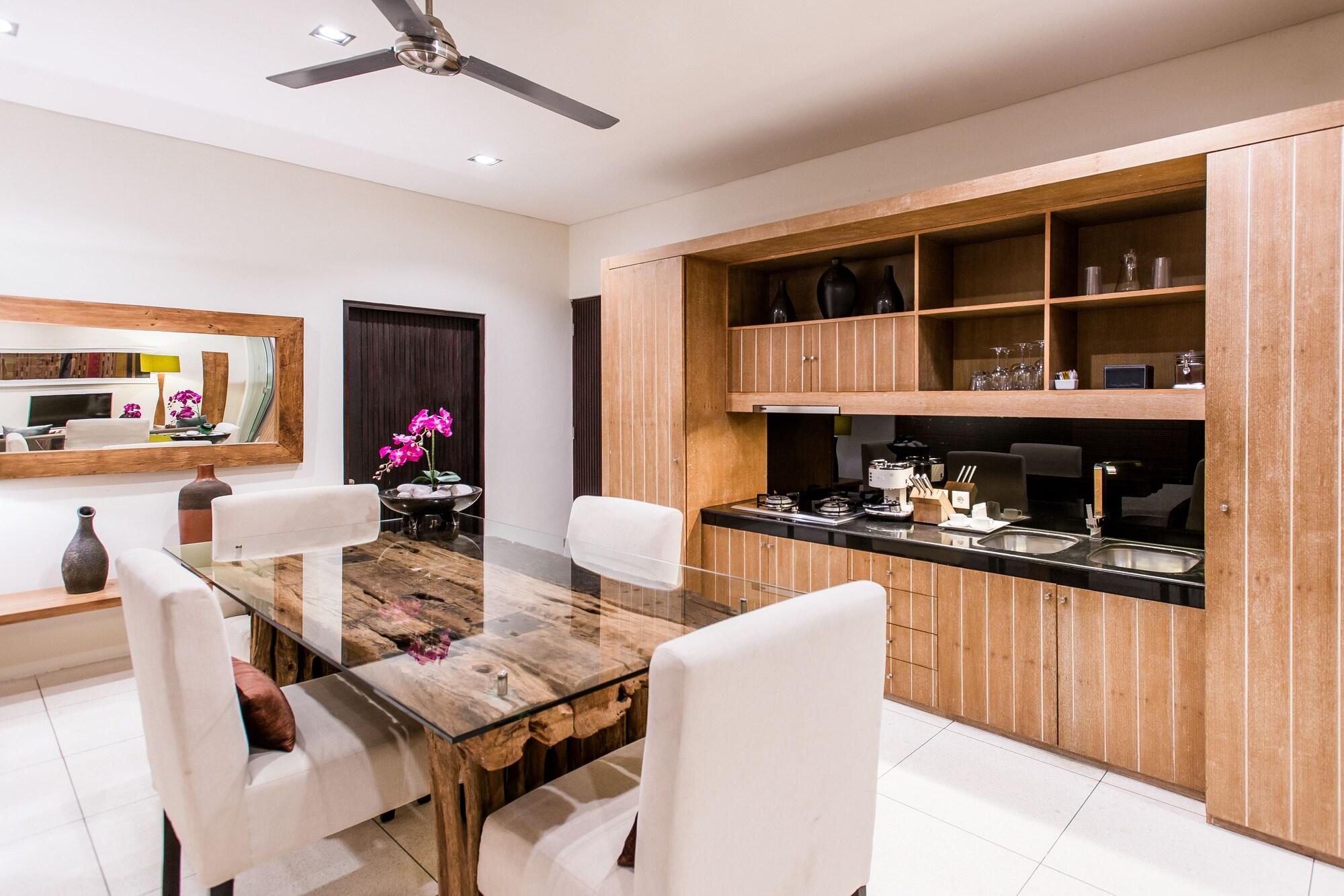 Hotel Cicada Luxury Townhouses 4*